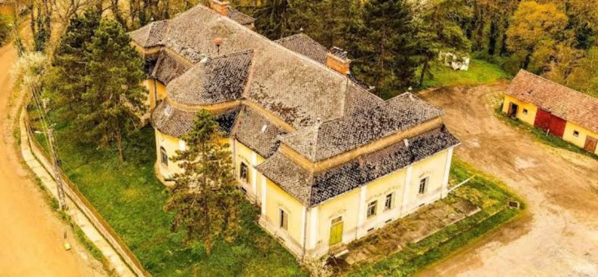 Conacul Wesselényi, Chiochiș, Romania, Romania